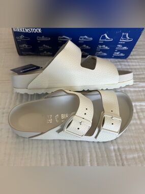 NWT Birkenstock Arizona Leather Sandals Size 37 Regular/Wide